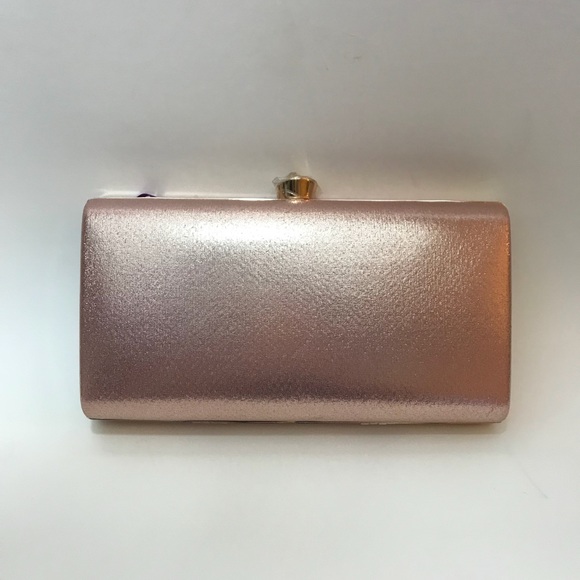 ⭐️BellaKiara new big evening crossbody/ clutch⭐️ - Picture 2 of 6